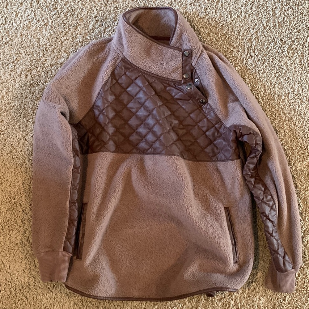 Abercrombie and Fitch Asymmetrical Snap up Fleece